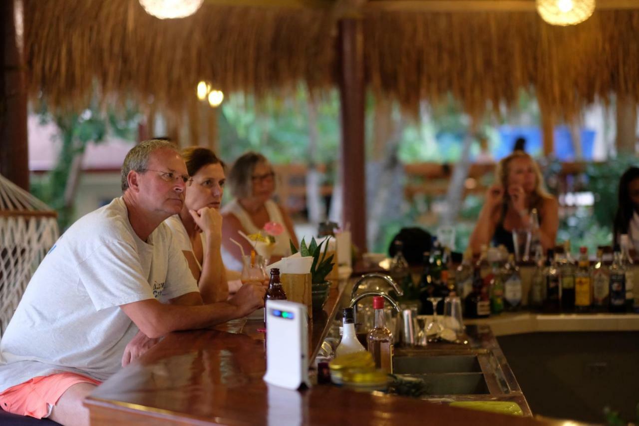 Magic Oceans Dive Resort Anda  Bagian luar foto